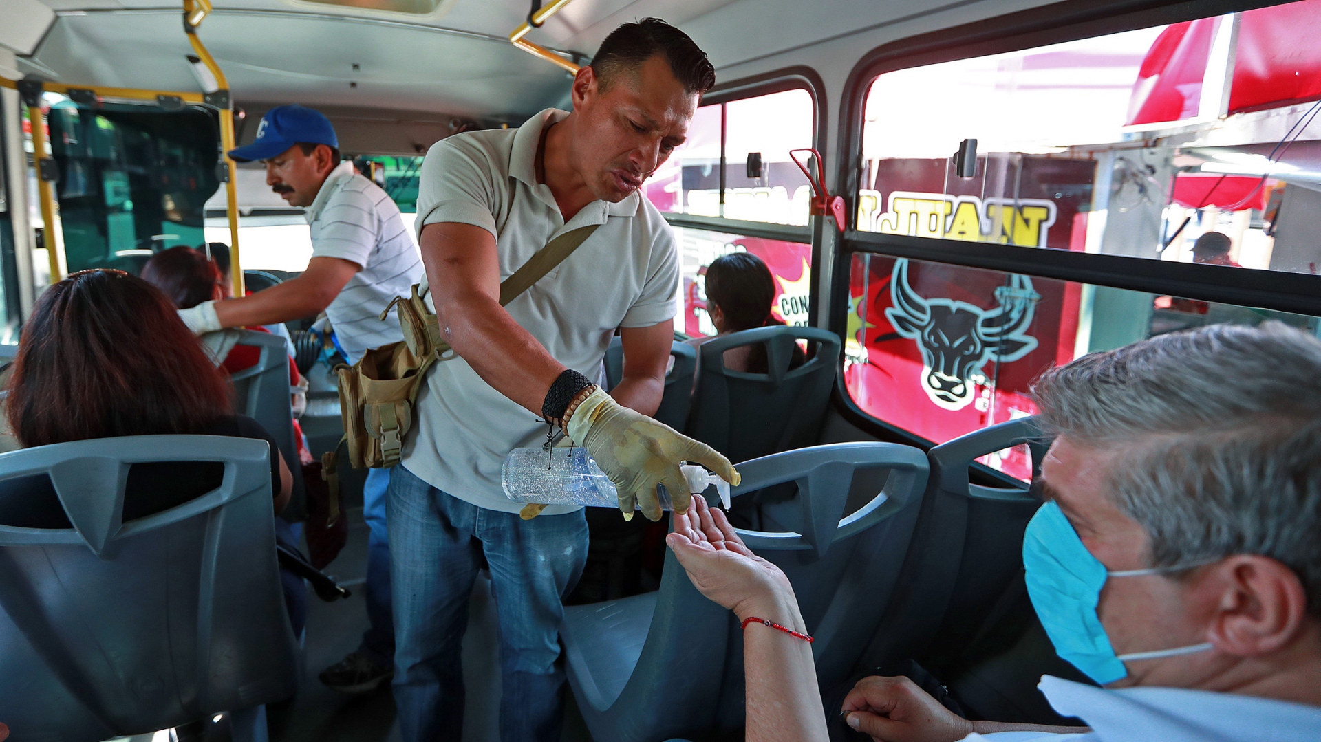 Gobierno capitalino otorgará 50 mil microcréditos sin intereses por COVID-19