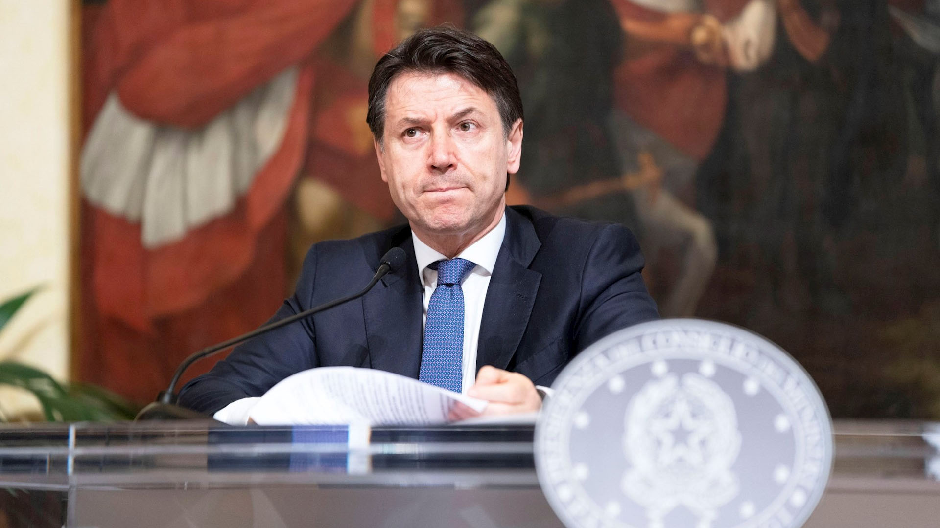 El problema no es cuándo se saldrá de la recesión, sino salir lo antes posible: Conte