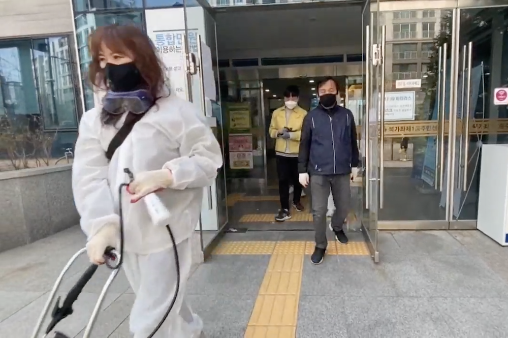 Corea del Sur pide más distancia social para evitar un repunte de casos