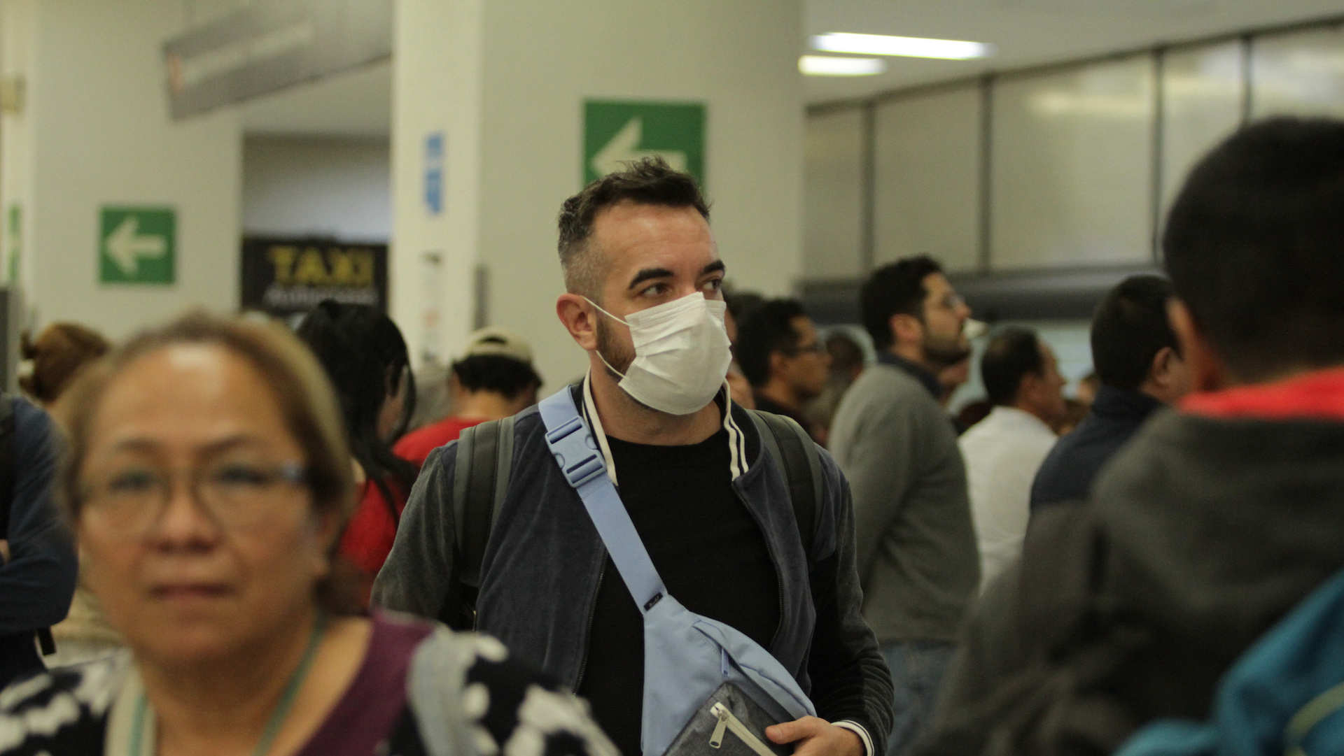 Vuelven opcional uso de cubrebocas en vuelos y aeropuertos de México