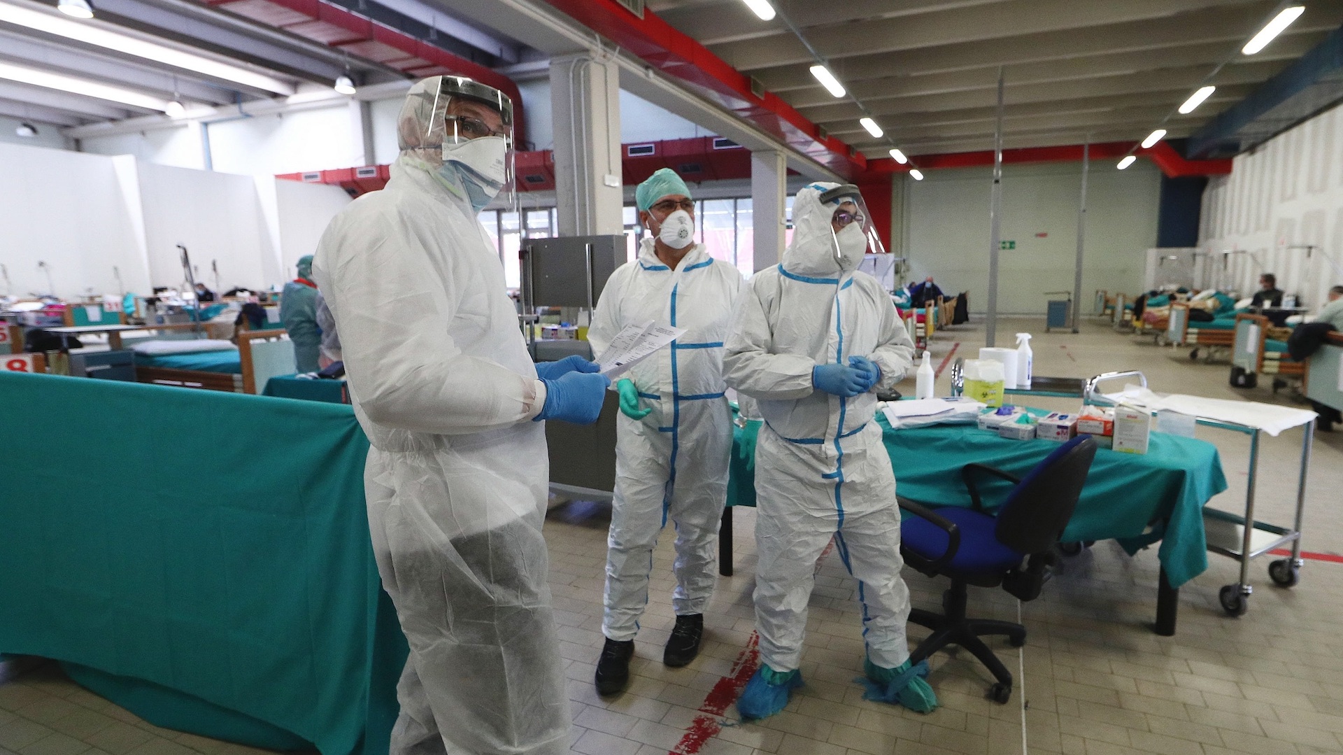 Cifra de muertos en Italia escala a 6 mil 820, 743 más en un día