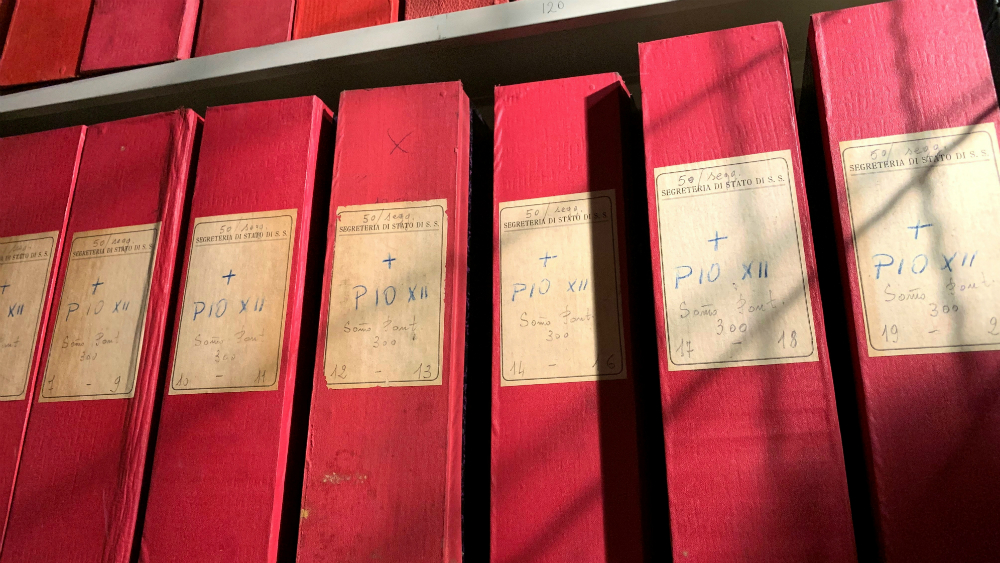 Vaticano abre documentos que esclarecerán hechos sobre pontificado de Pío XII