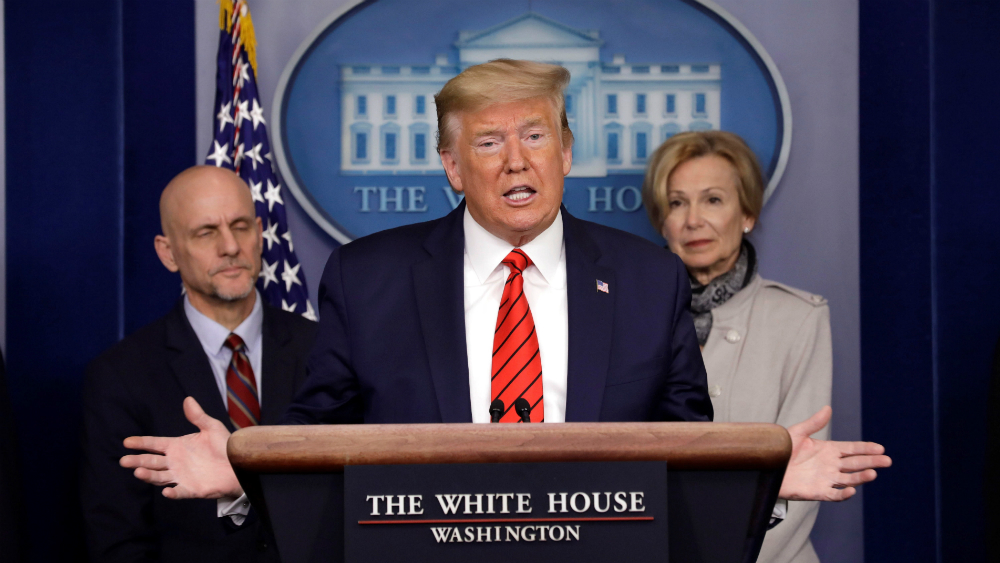 Trump presiona para usar medicamentos para malaria y ébola contra COVID-19