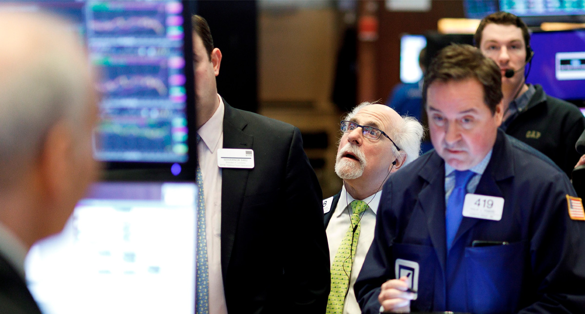 Dow Jones sube 4.89 % a espera de medidas en EE.UU. por COVID-19