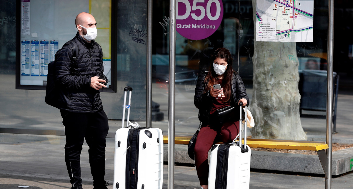 España restringe circulación de personas por el país; cierra escuelas y comercios por COVID-19
