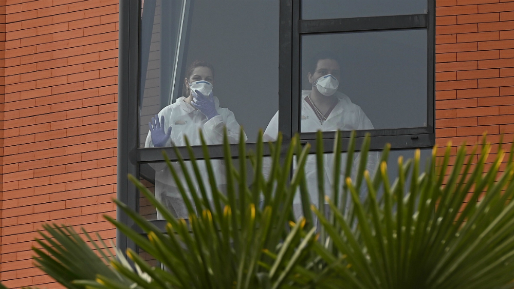 España alcanza 13 mil 716 casos de COVID-19 y 558 muertes España alcanza 13 mil 716 casos de COVID-19 y 558 muertes