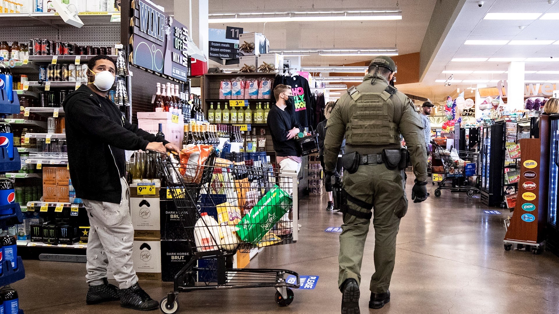 Estados Unidos amplía hasta el 30 de abril restricciones ante COVID-19