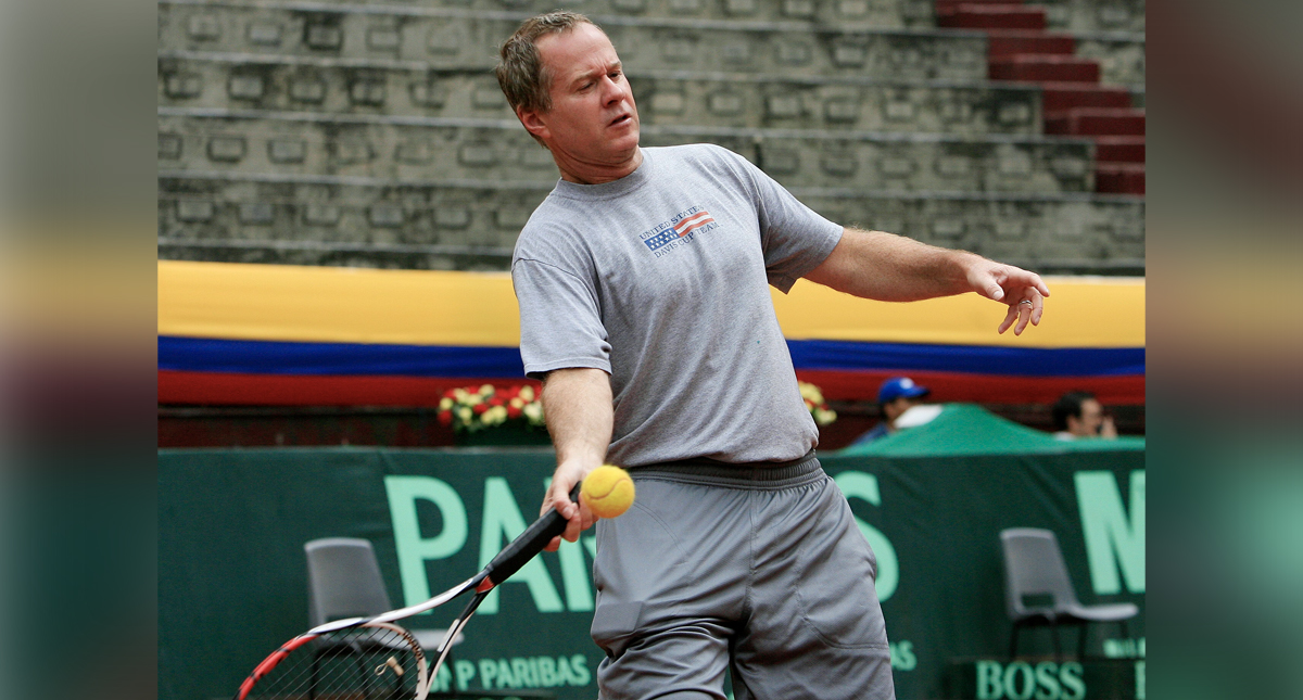 Patrick McEnroe da positivo a COVID-19 en Nueva York