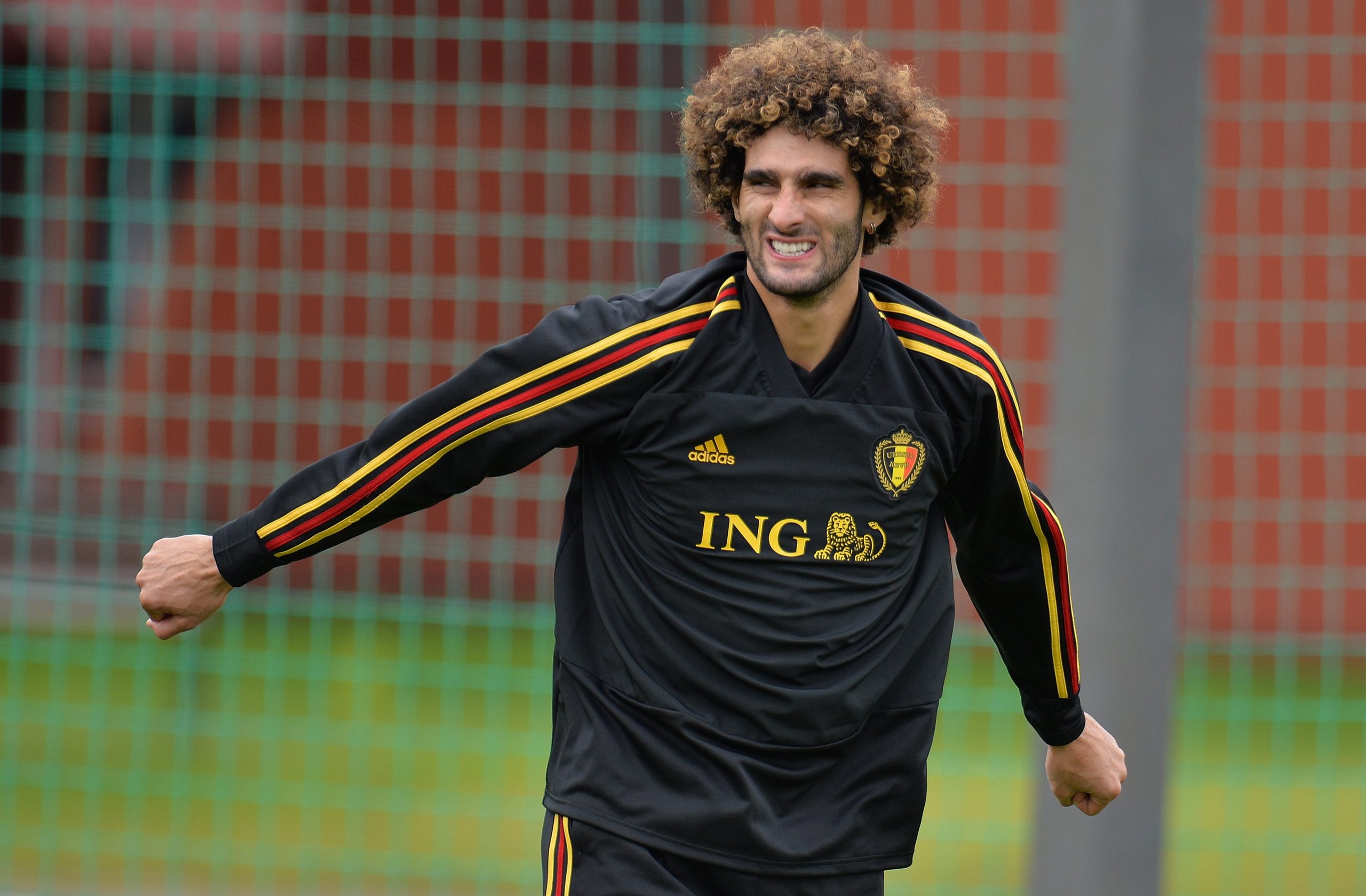 Fellaini da positivo a coronavirus