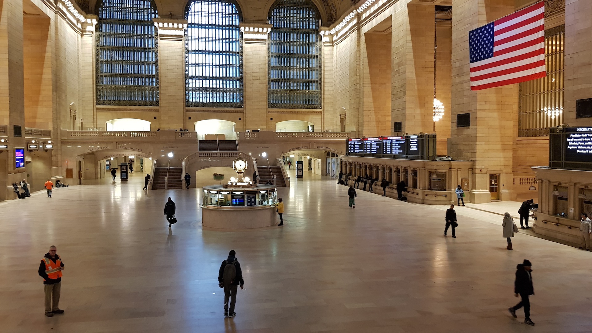 Nueva York contabiliza 20 mil 875 casos positivos de COVID-19 - grand-central