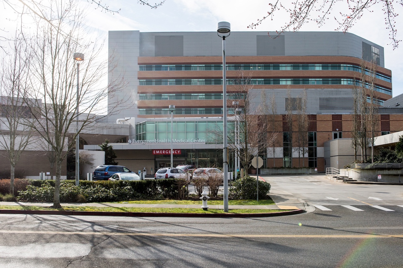 Detectan dos nuevos casos de COVID-19 en donde murió primer víctima de EE.UU.