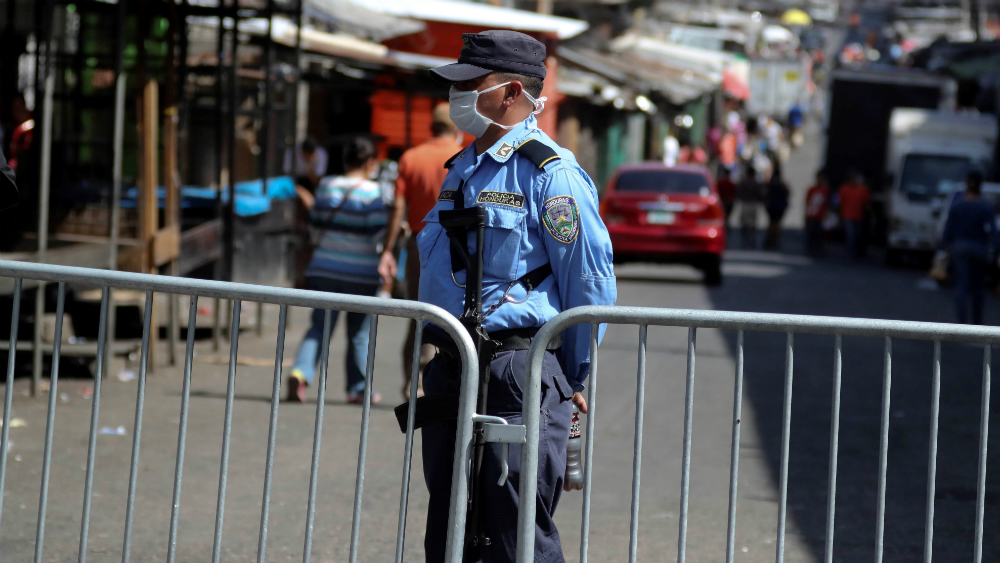 Honduras endurece las medidas ante el COVID-19 y población exige alimentos