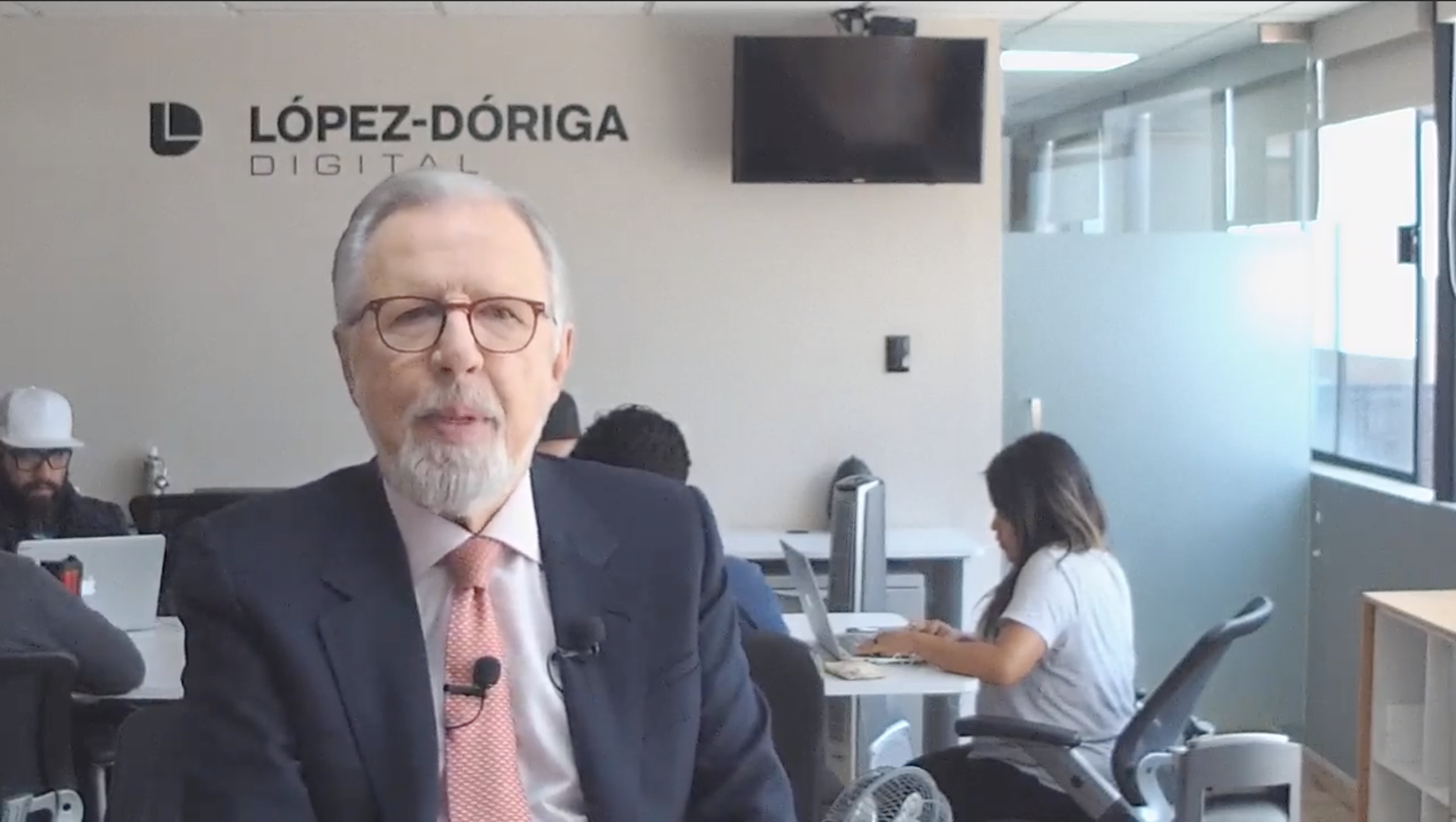 La realidad ha sido más terca que el presidente; en vivo con Joaquín López-Dóriga