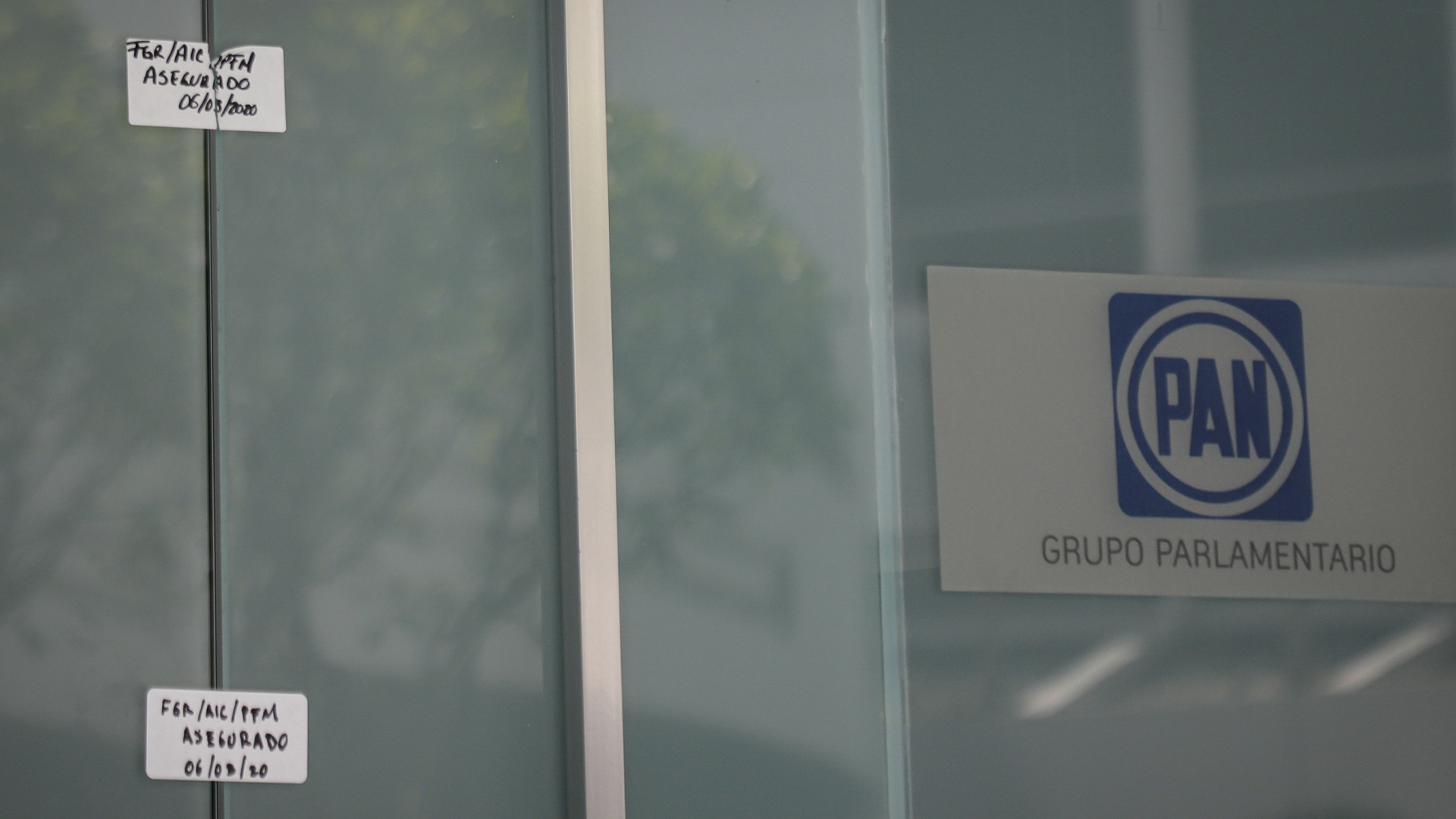 Senado remitirá a la FGR información sobre micrófonos en oficina del PAN