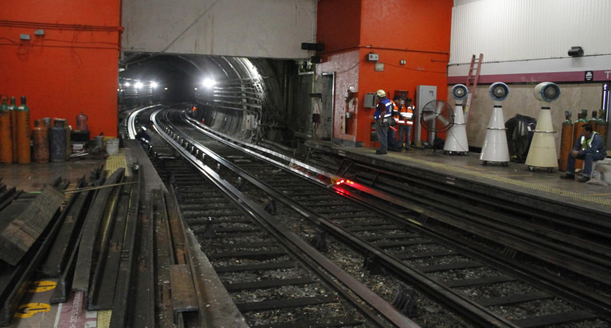 Línea 1 del Metro reanudará servicio completo el martes tras choque de trenes