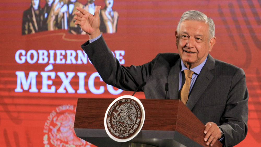 The Economist califica a López Obrador como un “maestro” del espectáculo