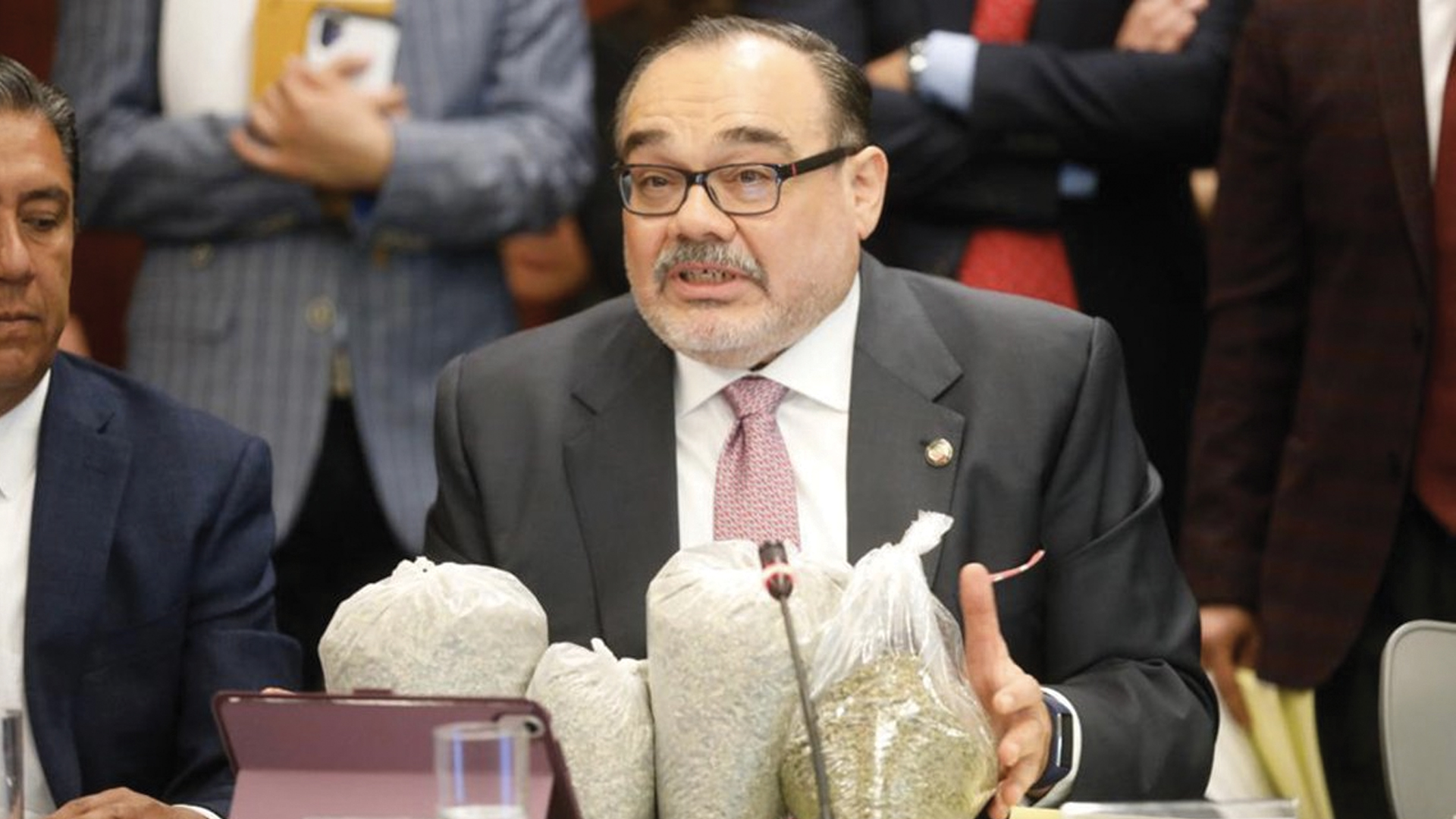 Comisiones del Senado aprueban en lo general dictamen para regular uso de la mariguana - mariguana