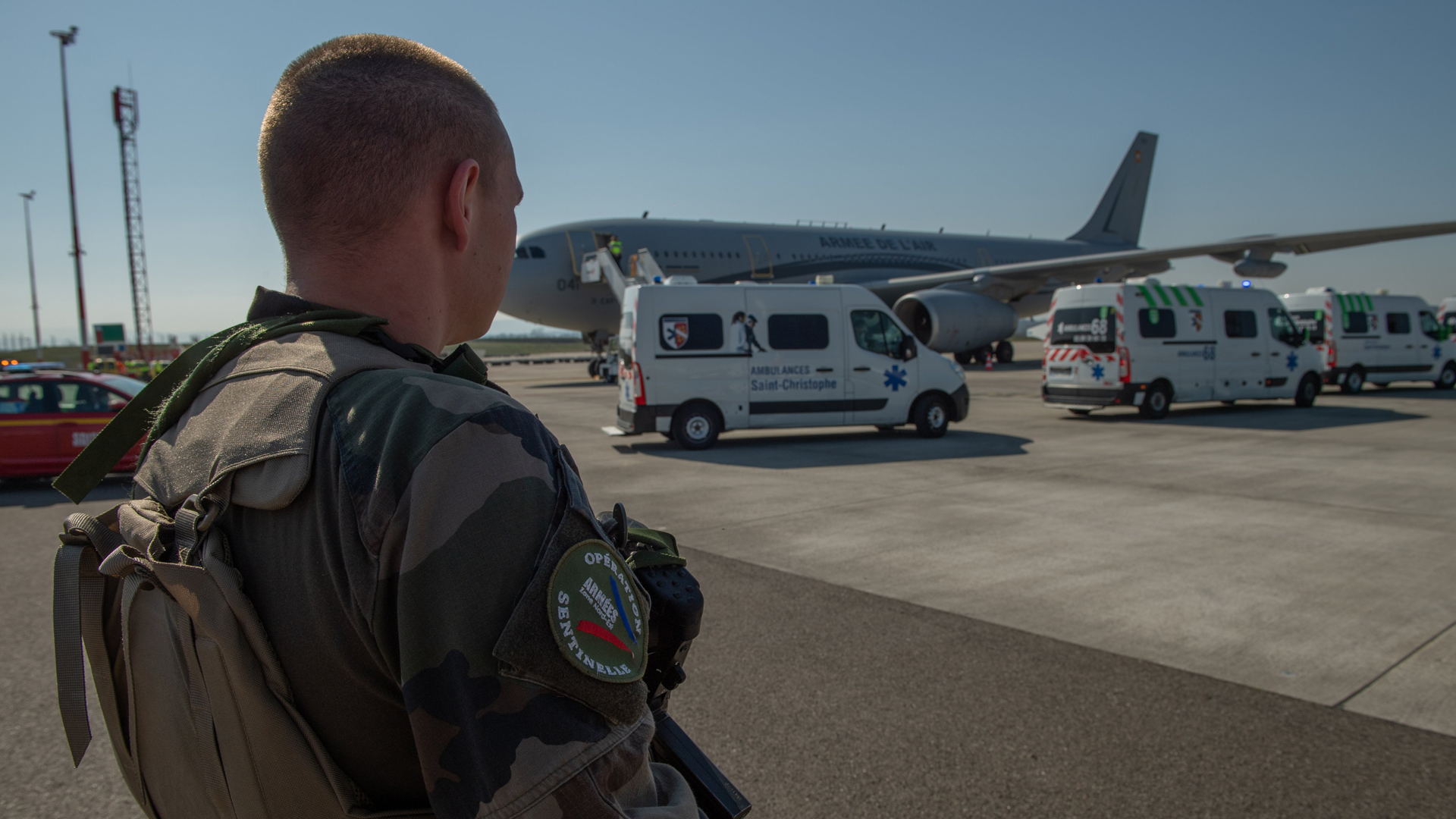 Francia despliega operación militar para luchar contra el COVID-19