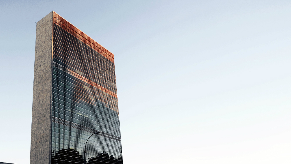 ONU limita al mínimo la presencia de empleados en su sede de Nueva York ONU limita al mínimo la presencia de empleados en su sede de Nueva York