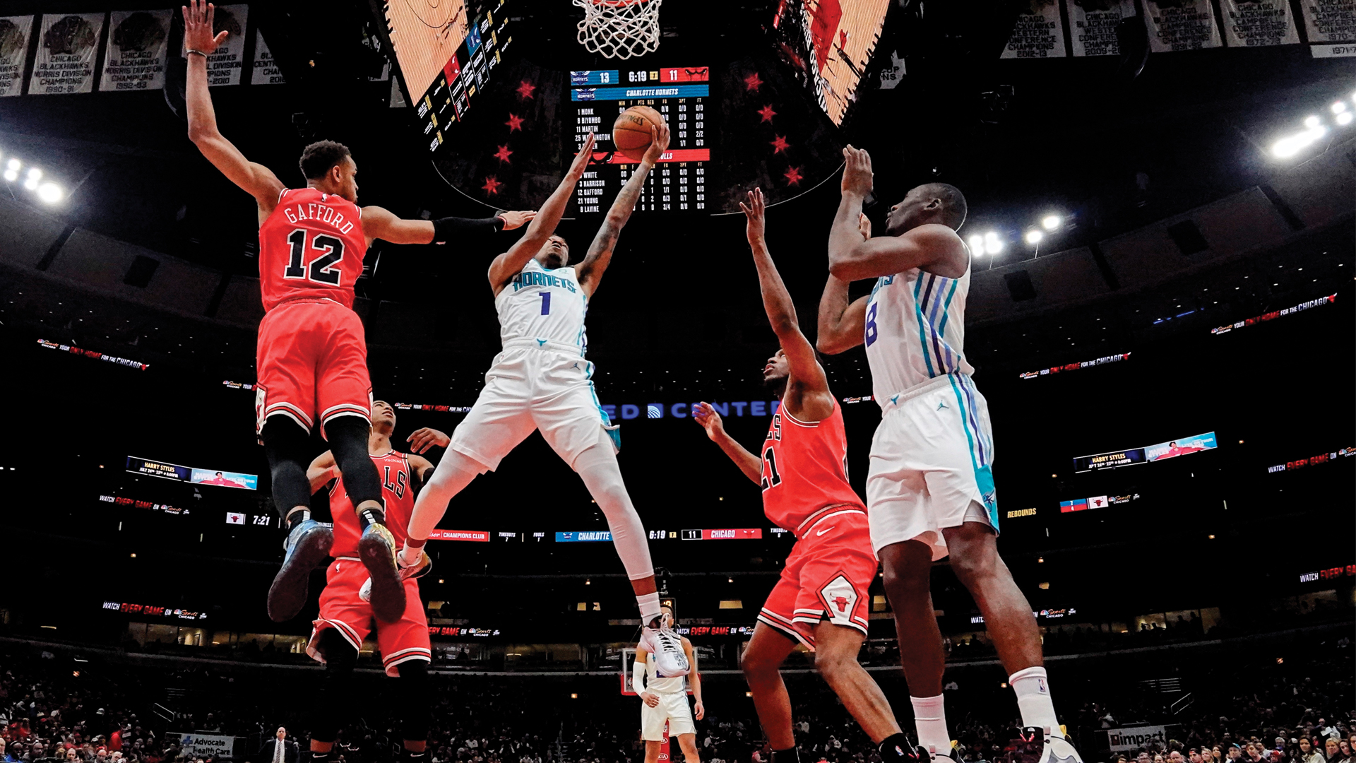 Estrellas de la NBA respaldan decisión de suspender la temporada por COVID-19