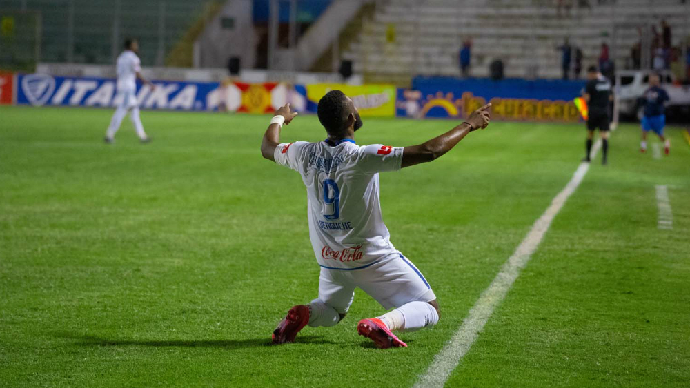 Partidos del Clausura hondureño se jugarán a puerta cerrada este fin de semana por COVID-19