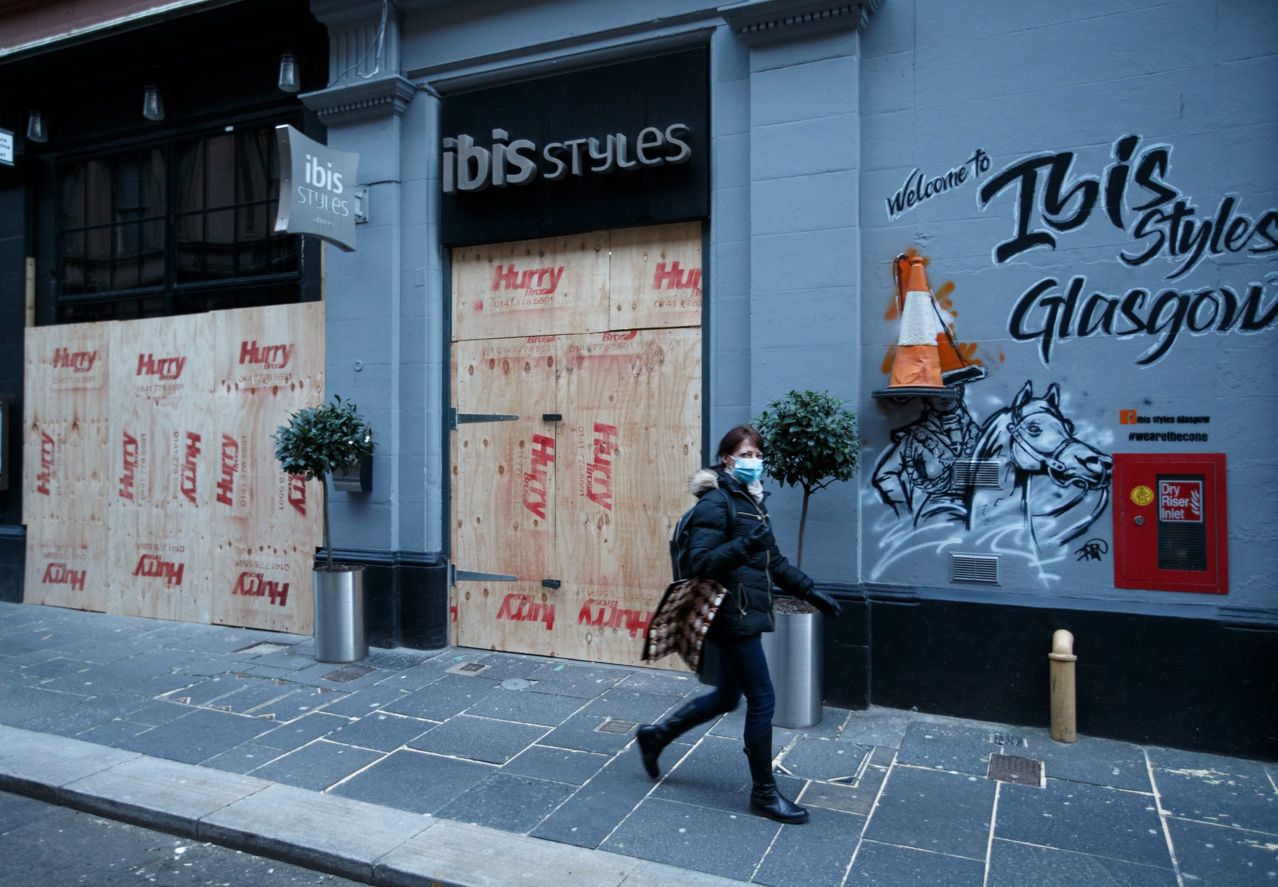 OMS pide ayuda para combatir el COVID-19; advierte aceleración de casos en Estados Unidos