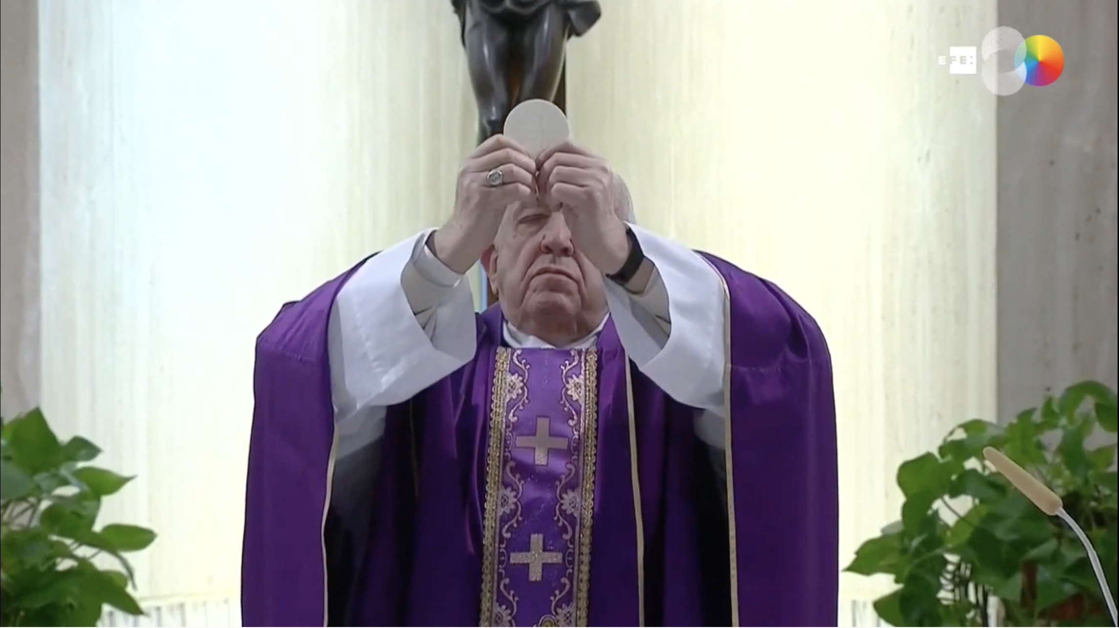 Francisco, un papa online