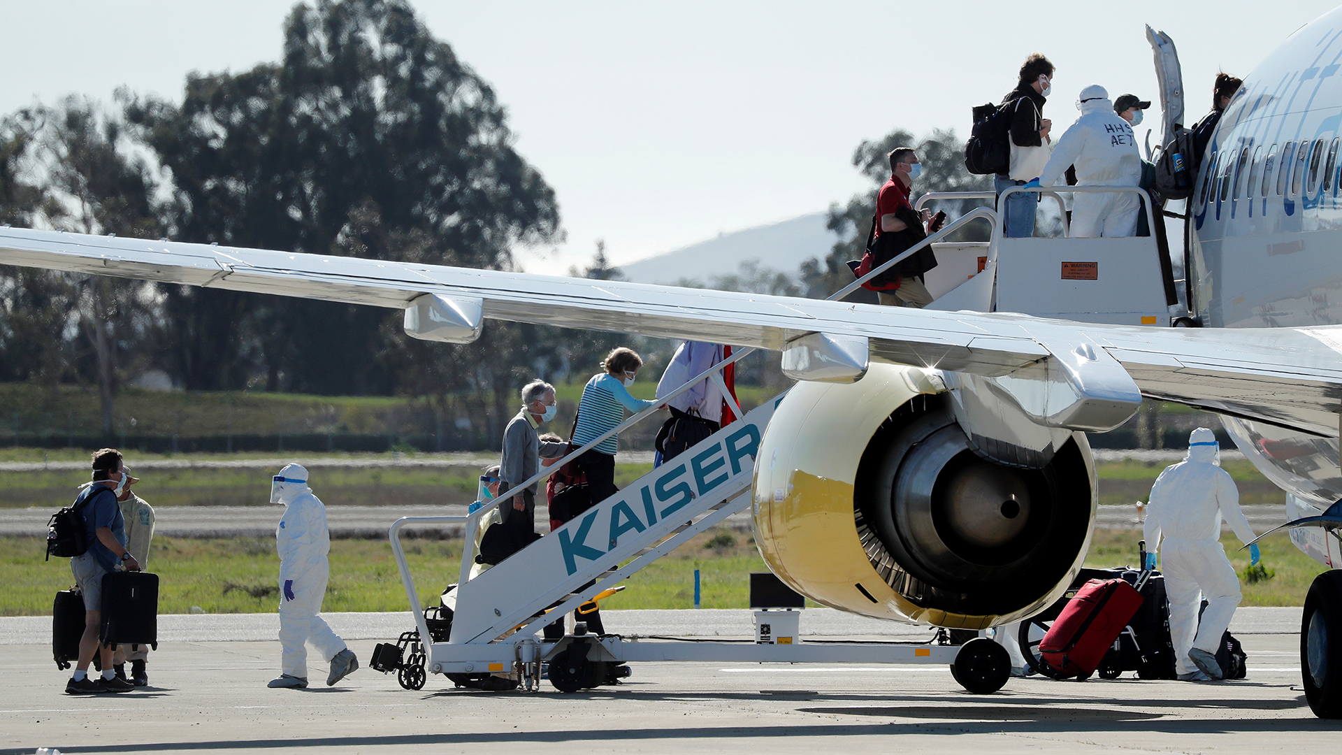 Suspensión de vuelos de Europa a EE.UU. exenta a residentes legales y familiares de estadounidenses