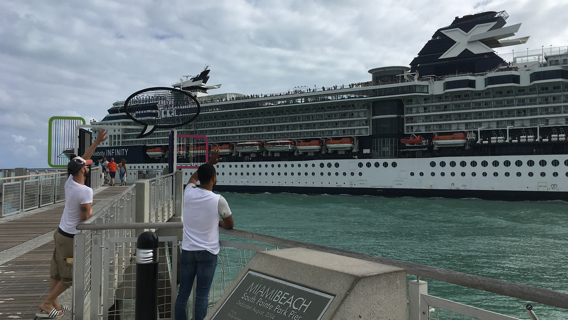 Muelles de Miami lucen desiertos de cruceros a causa del COVID-19