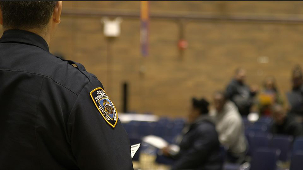 Más de 3 mil policías de NY se reportan enfermos durante pandemia de COVID-19