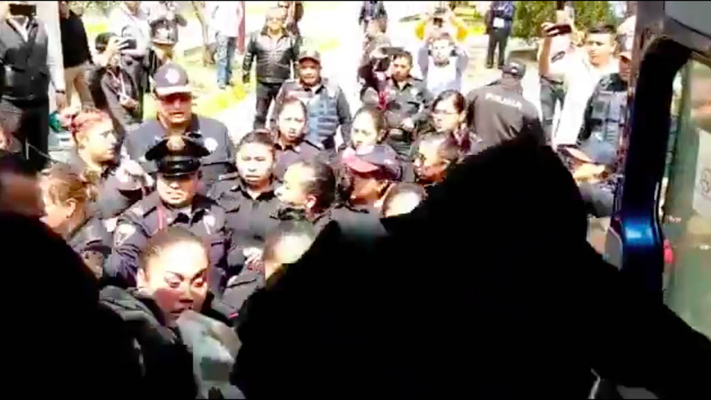 Detienen a 18 encapuchados por dañar instalaciones del IPN en Zacatenco