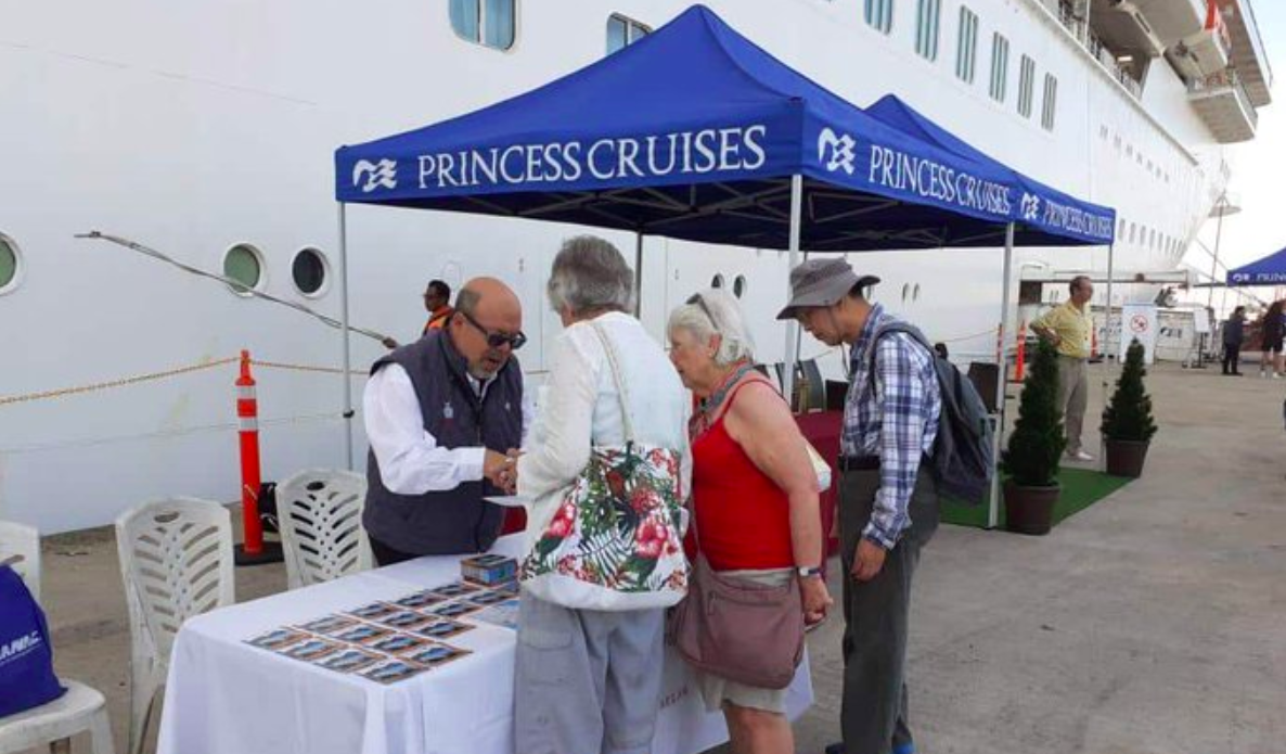 EE.UU. confirma 21 casos de COVID-19 en crucero que estuvo en México