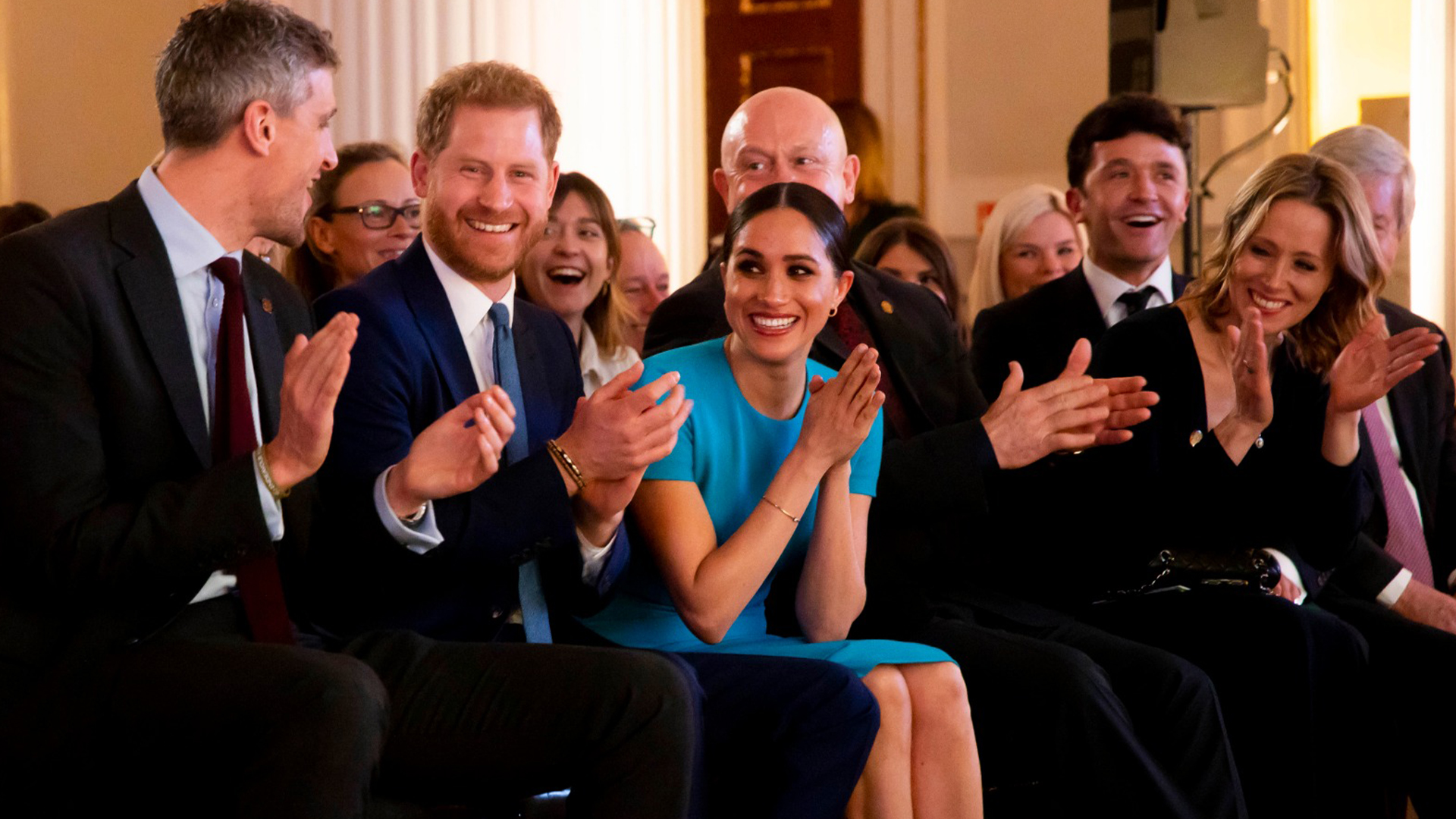 Meghan Markle y Harry regresan a Reino Unido para premiación