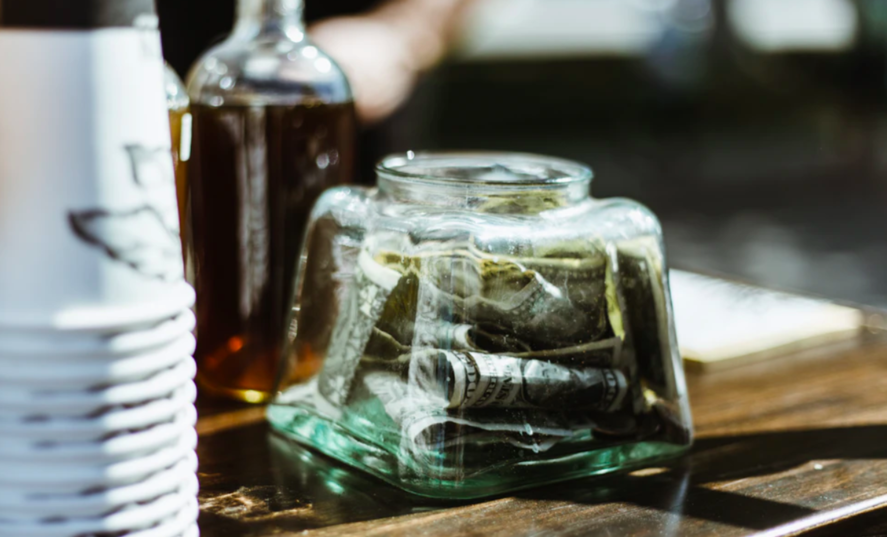 Cliente deja 2 mil 500 dólares de propina en Ohio por crisis de COVID-19 Cliente deja 2 mil 500 dólares de propina en Ohio por crisis de COVID-19