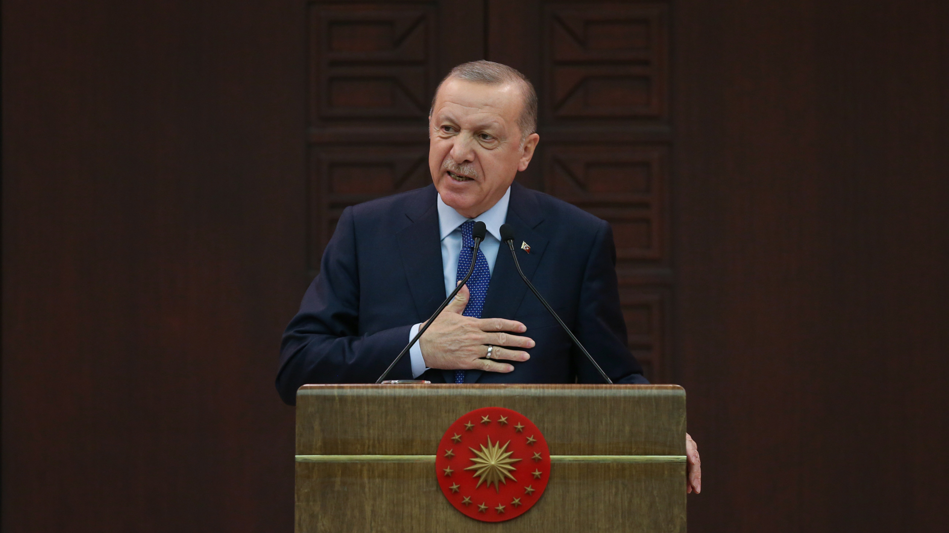 Erdogan dona su salario a ciudadanos en crisis económica por COVID-19