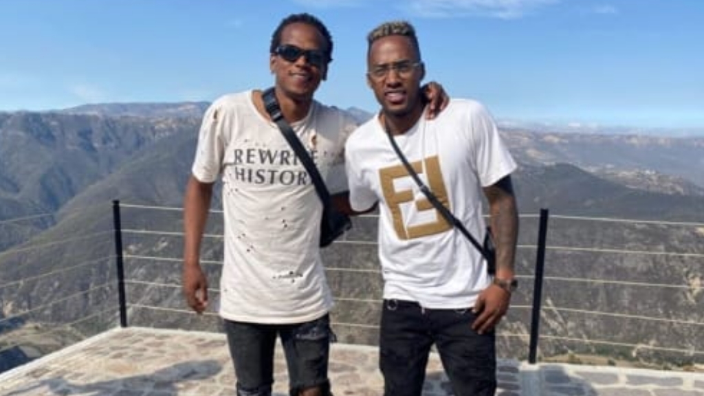 Renato Ibarra reaparece en público con su hermano en Hidalgo