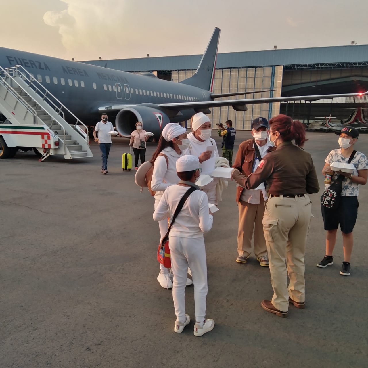 SRE prevé retorno de más de 8 mil mexicanos varados tras contingencia por COVID-19 - repatriacion-mexicanos-6