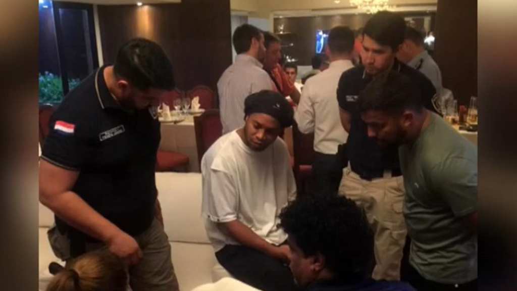 Fundación que contrató a Ronaldinho niega nexo con caso de pasaportes falsos