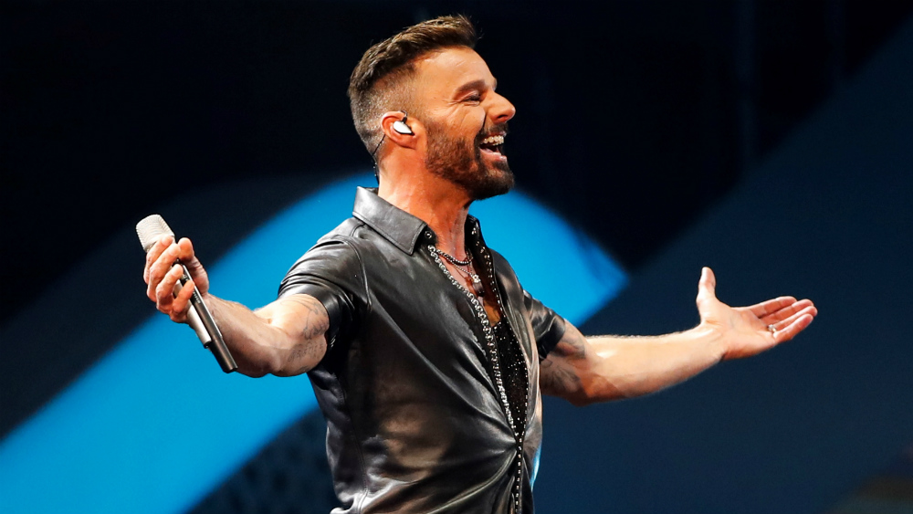 Ricky Martin pospone el resto de su gira en México por COVID-19 Ricky Martin pospone el resto de su gira en México por COVID-19