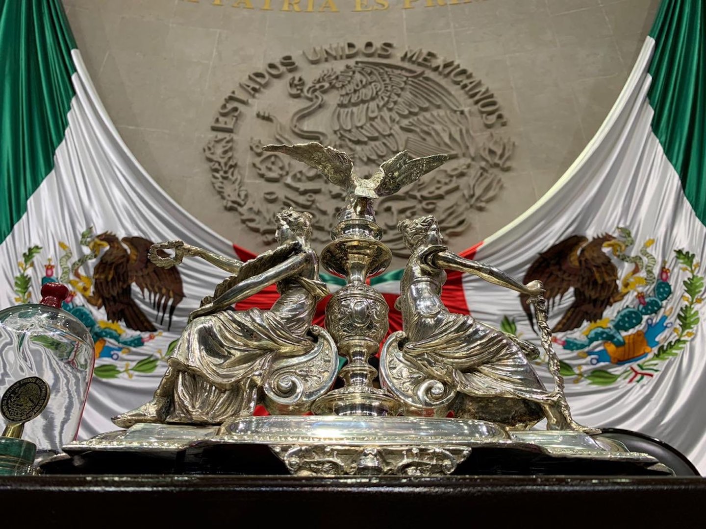 Diputados panistas interponen amparo contra designación de Ackerman