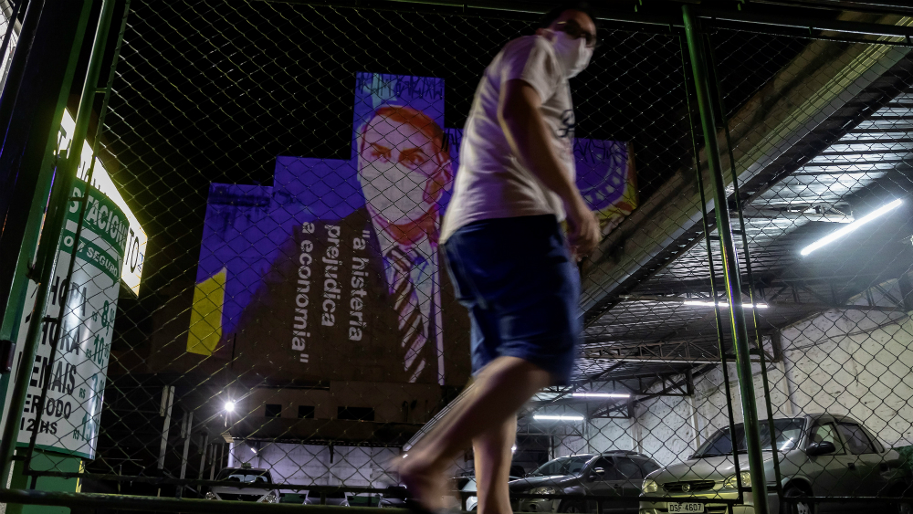 Bolsonaro llama “lunático” a gobernador de Sao Paulo por decretar cuarentena Bolsonaro llama “lunático” a gobernador de Sao Paulo por decretar cuarentena