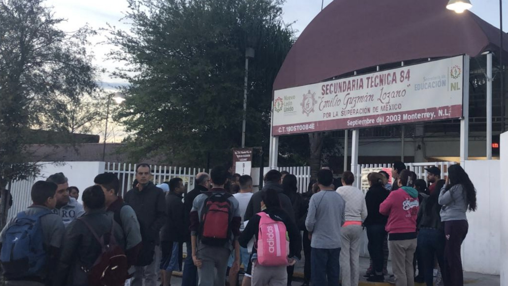 Amenazan con tiroteo en secundaria en Monterrey