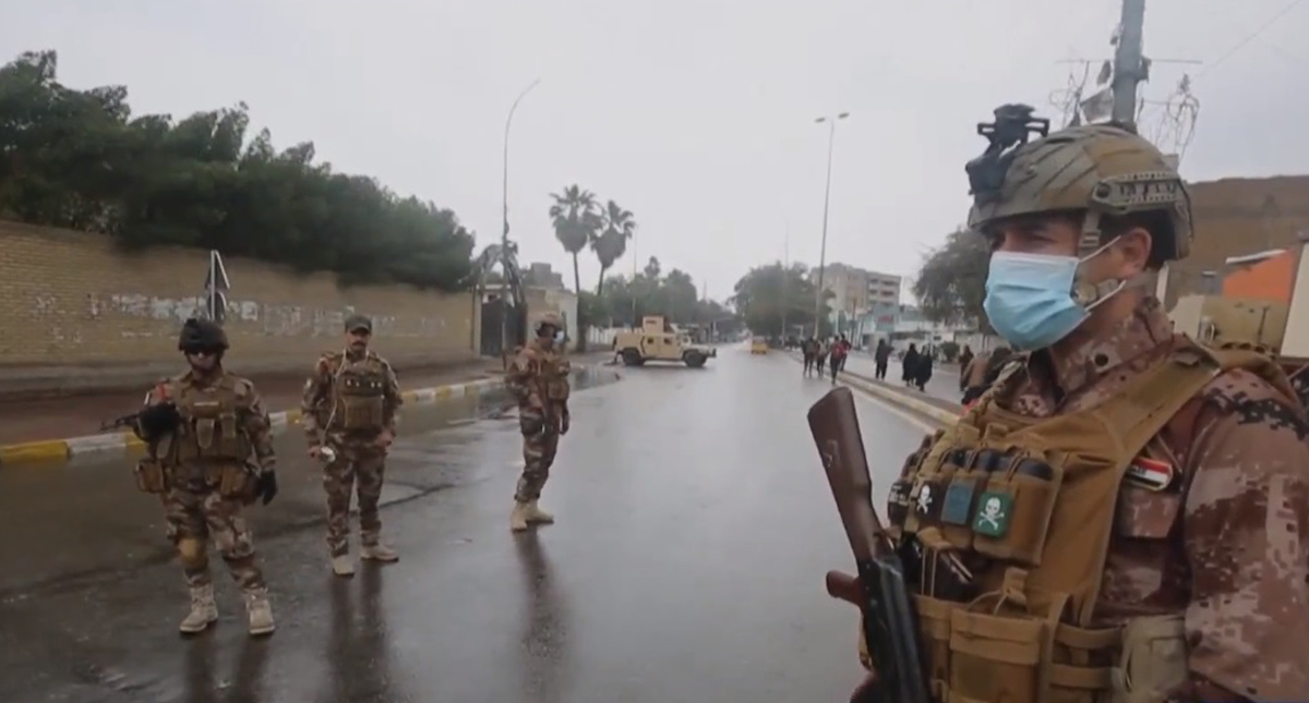 Arrestan a más de 3 mil en Bagdad por violar toque de queda por COVID-19