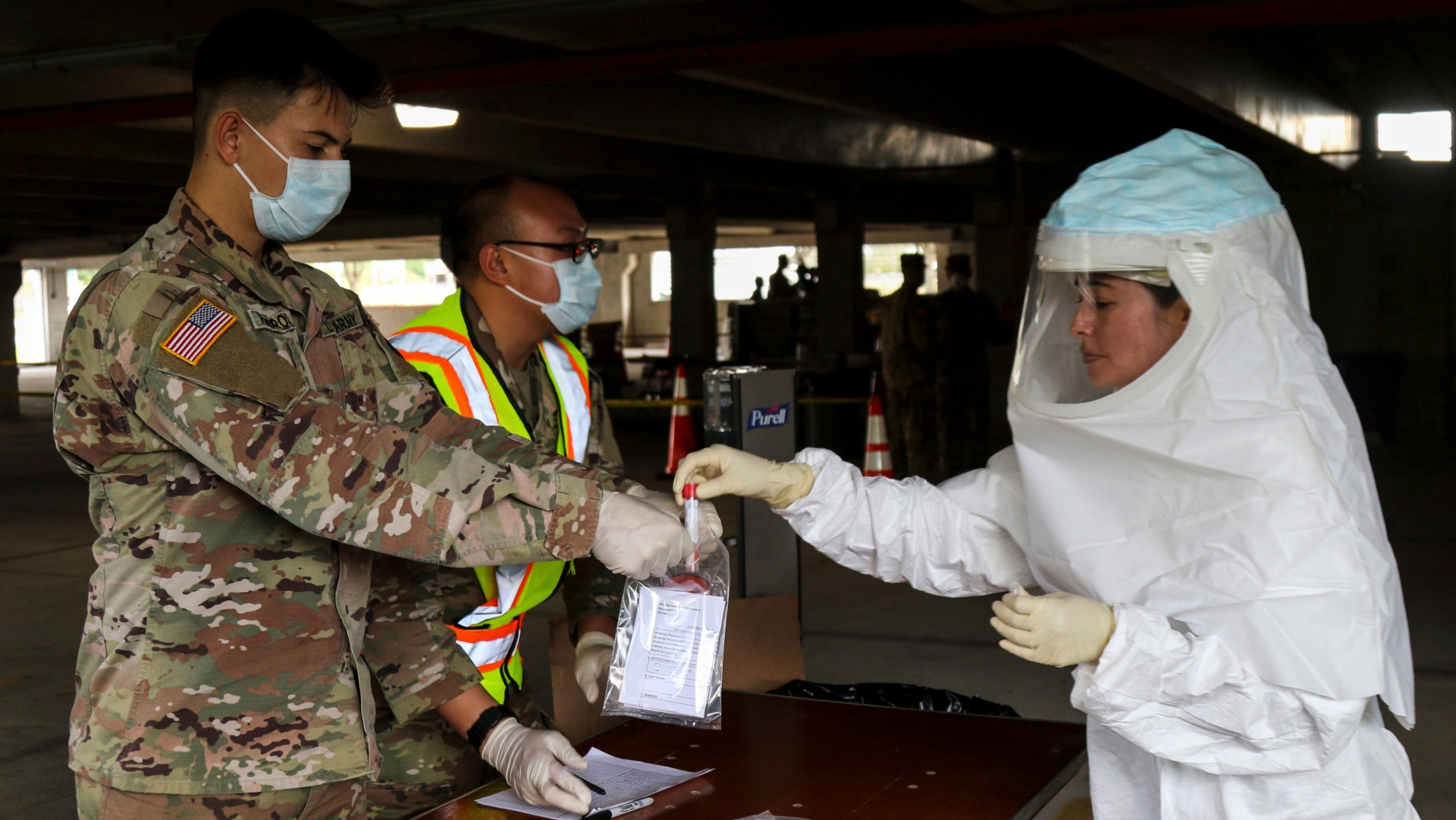 EE.UU. permite poner en activo a militares en reserva ante COVID-19