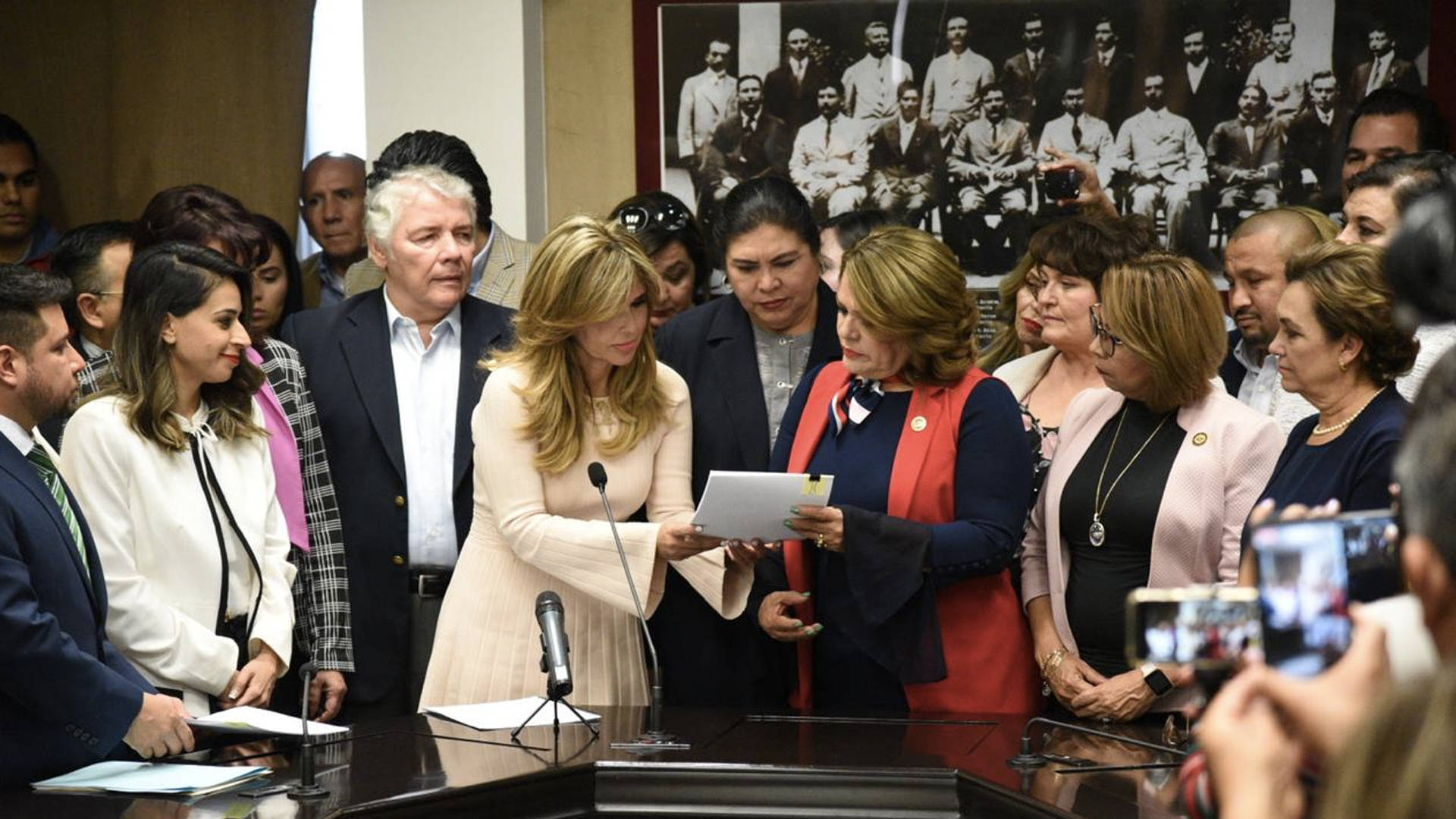Presentan Ley Olimpia ante Congreso de Quintana Roo y Sonora