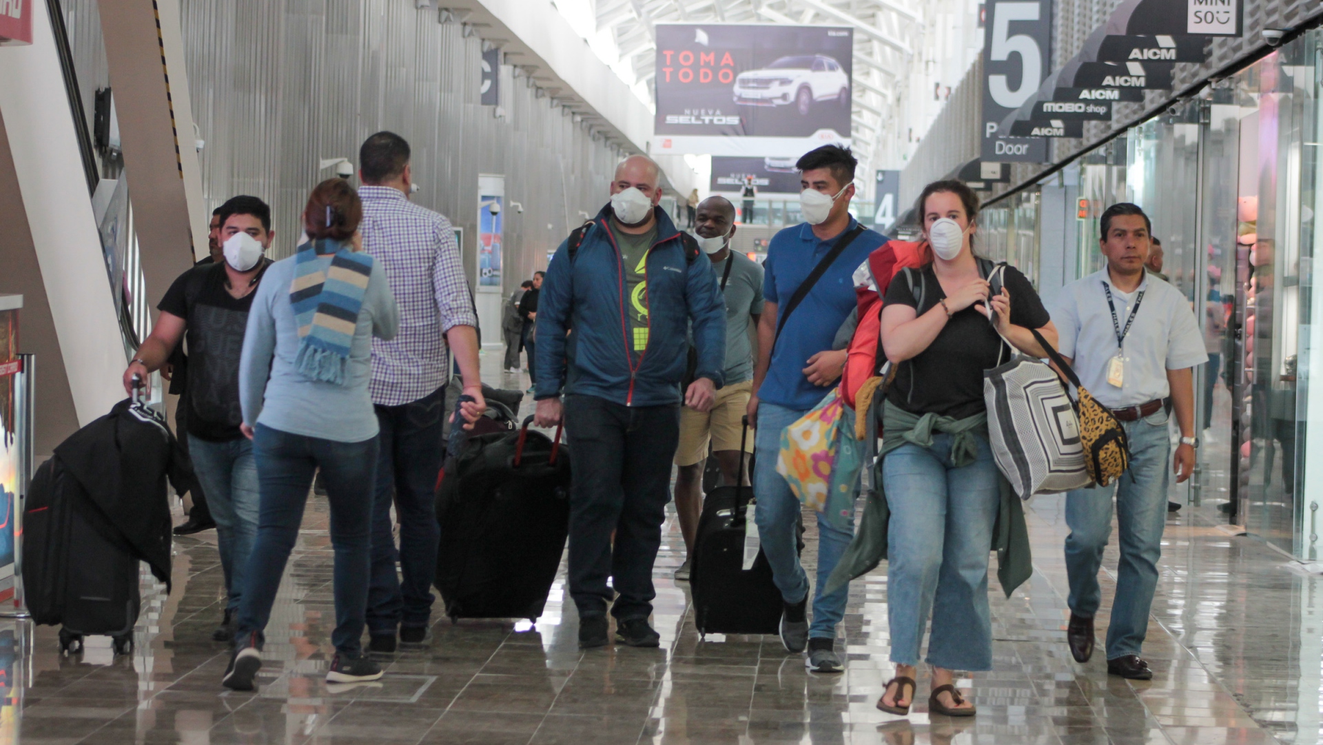 Emisión de documentos consulares estará limitada a casos de emergencia: SRE