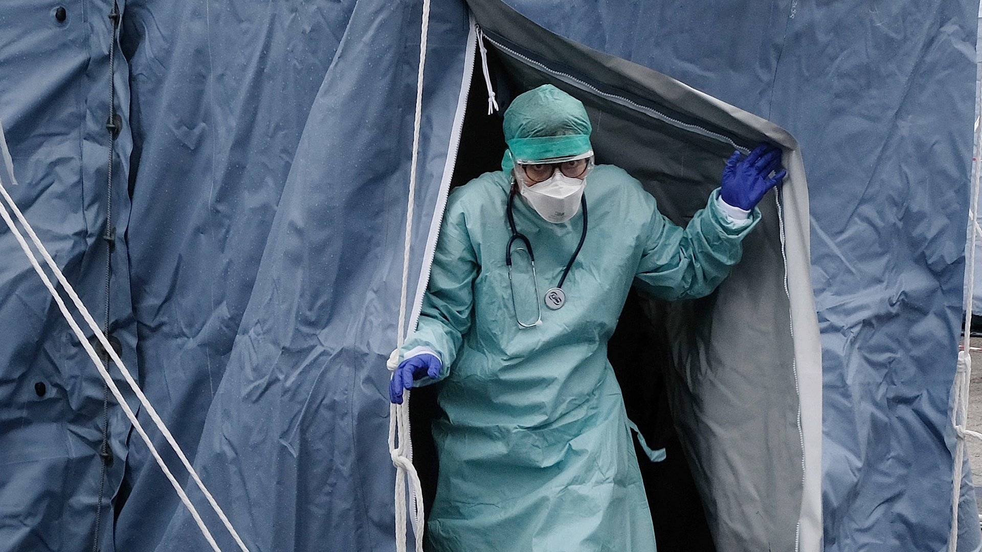 Ya son 2 mil 943 los muertos por COVID-19 en China