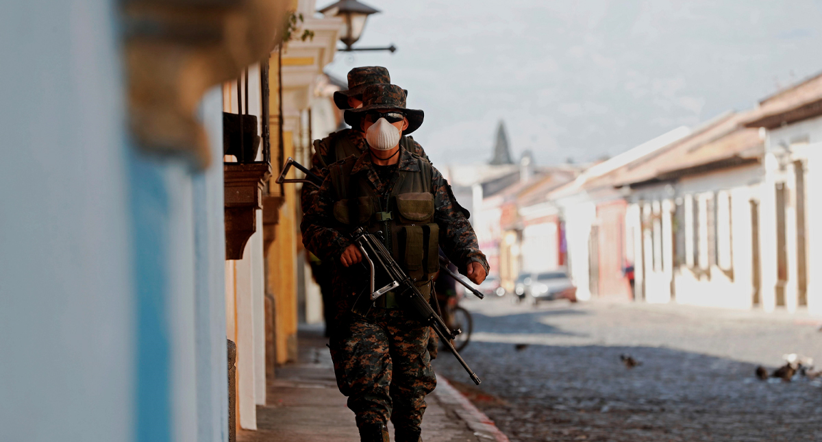 Guatemala ordena toque de queda para contener COVID-19 Guatemala ordena toque de queda para contener COVID-19