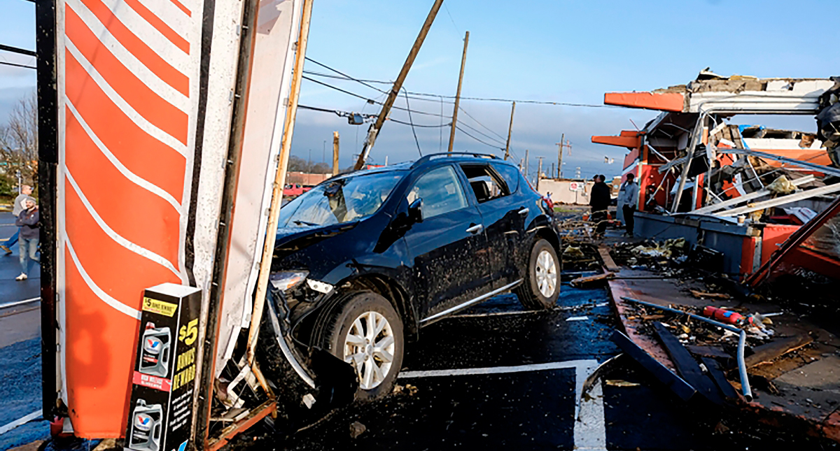 Tormenta con tornados en Tennessee deja al menos 19 muertos