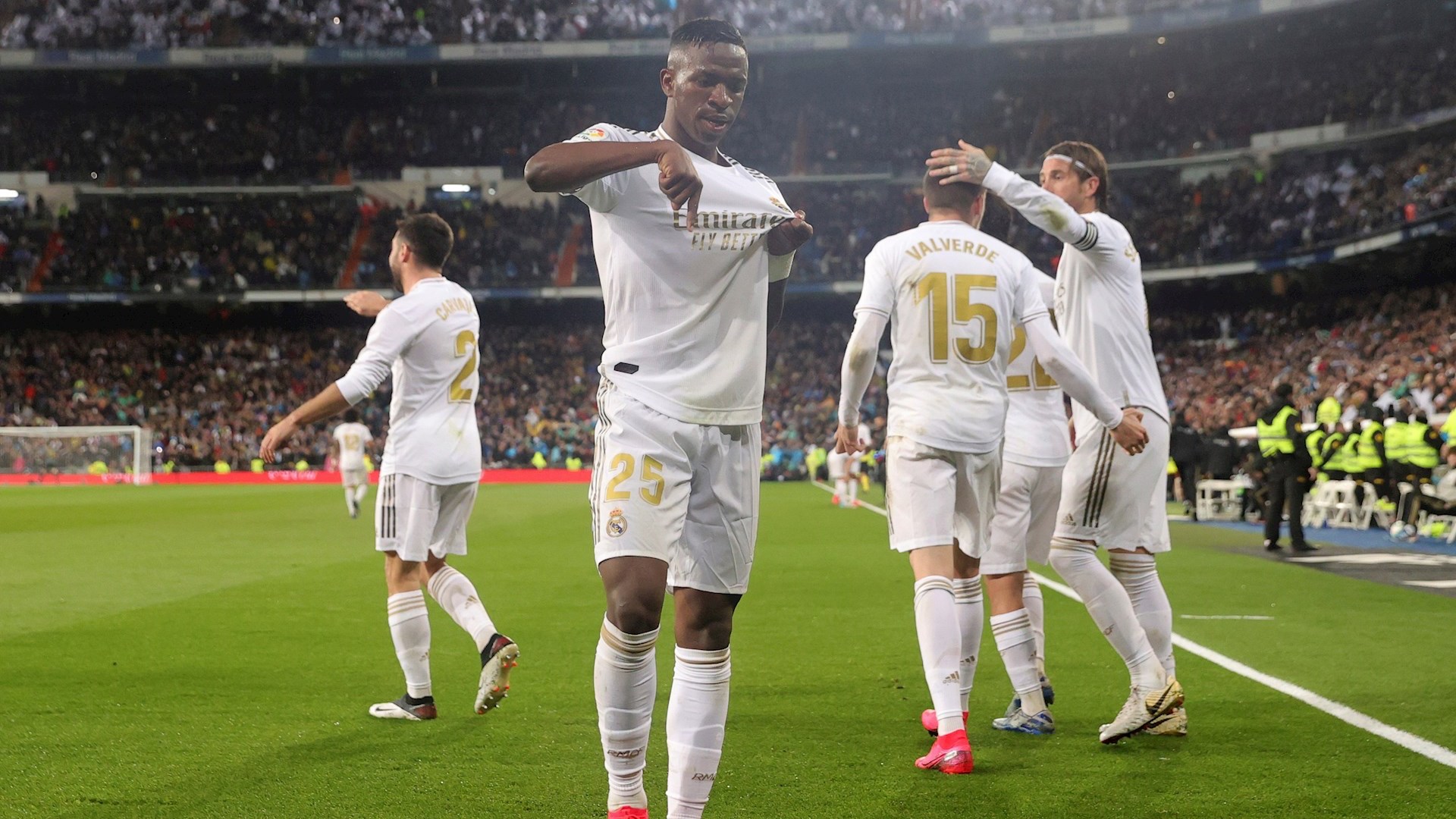 Real Madrid se lleva el Clásico; vence 2-0 a Barcelona